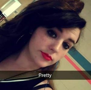 Meet your Posher, Lacey